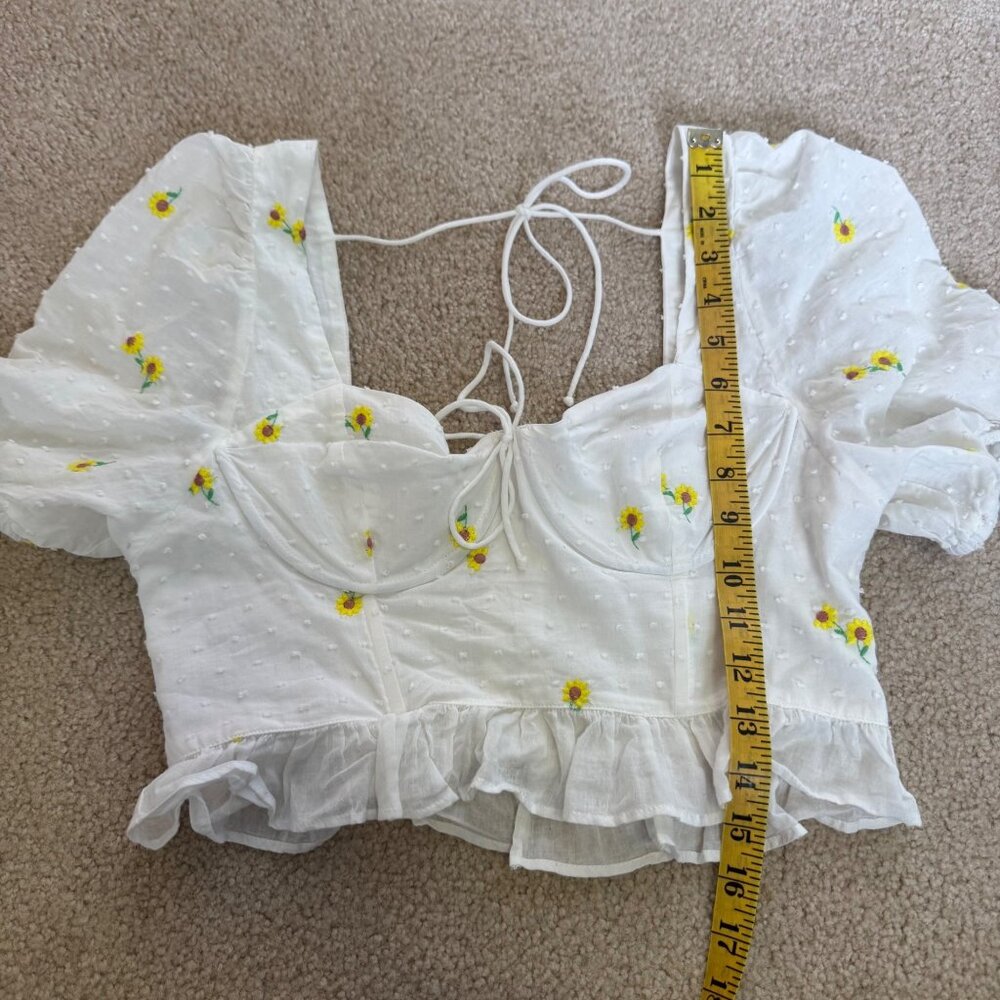 Altar'd State White Floral Embroidered Crop Top Puff Sleeves Smocked Back Size M - Picture 10 of 11
